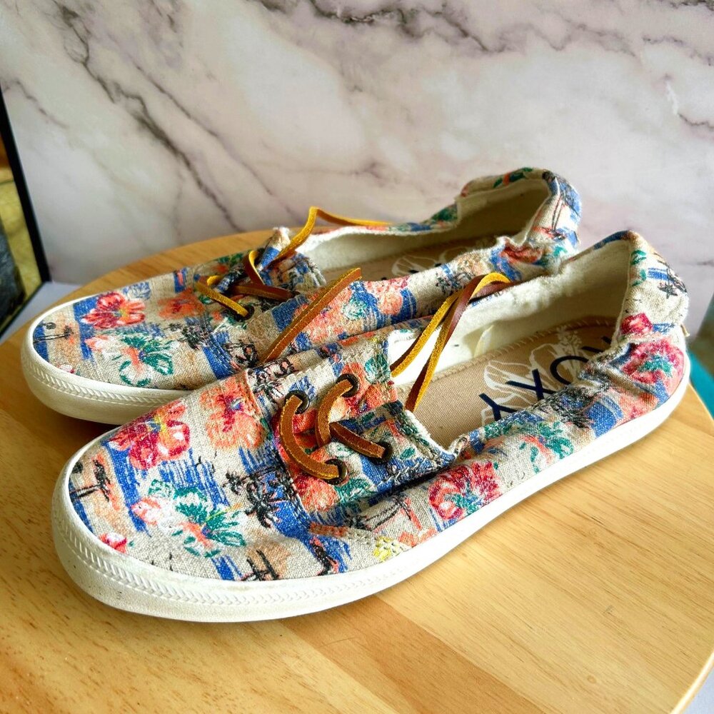 Roxy Women's Kayak Shoe Cozy Flat Sneaker womens 8 memory foam floral tropical